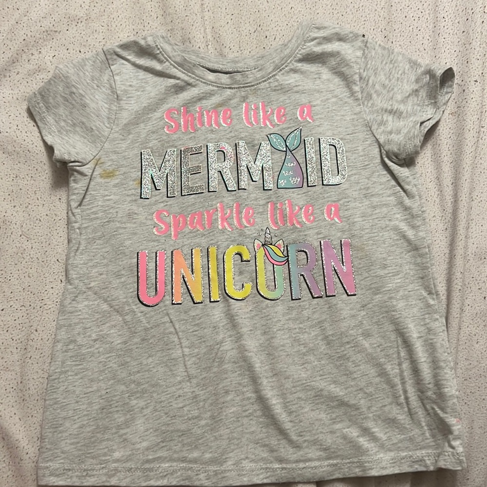 Girls shirt size 4t